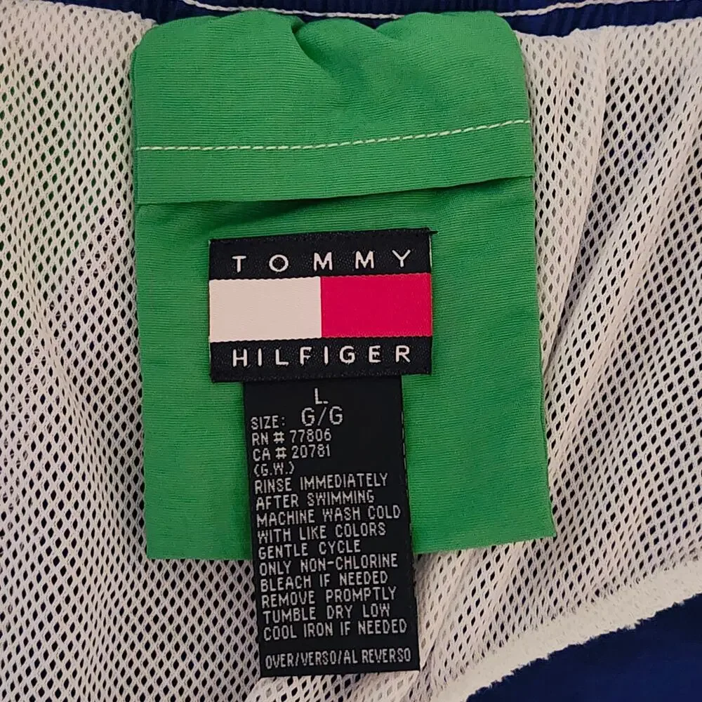 Tommy Hilfiger details side